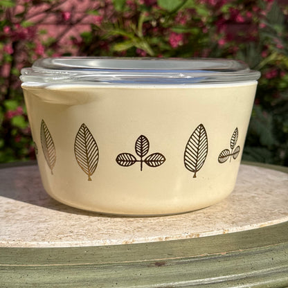 Vintage PYREX “Gold Leaf” Casserole Dish