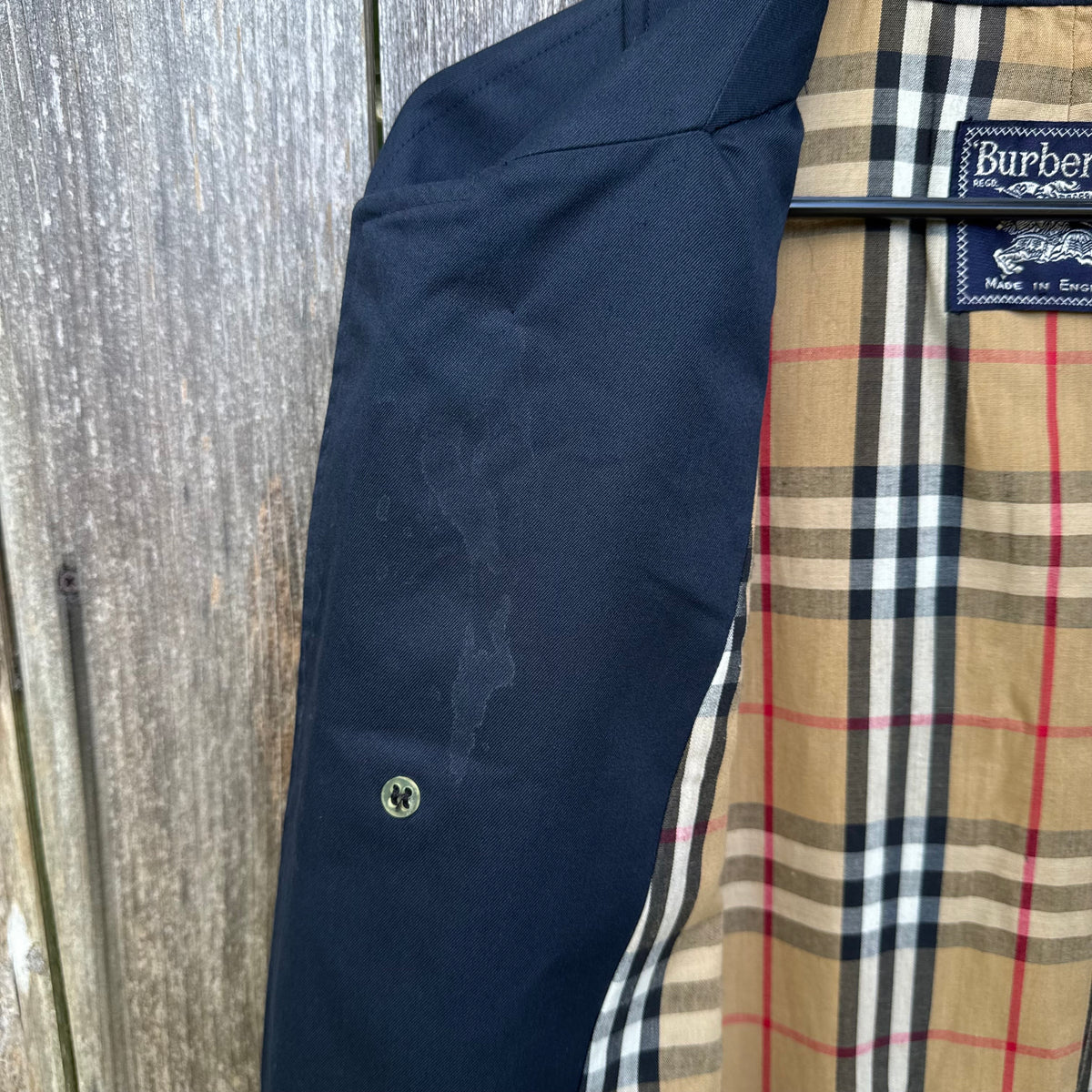 Vintage 90s Burberry’s Trenchcoat