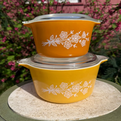 Vintage Pyrex “Butterfly Gold” Casserole Dish Pair