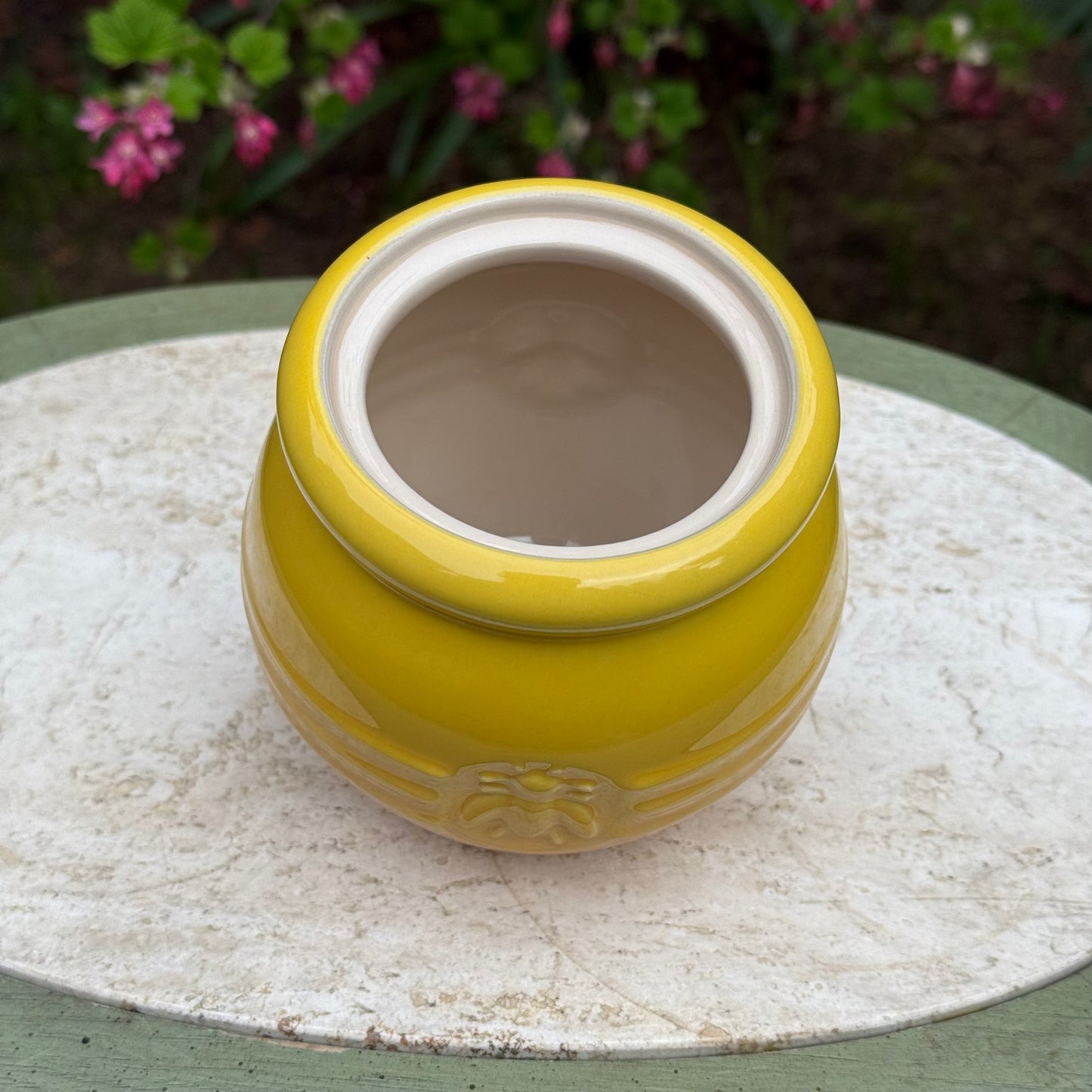 Retired Le Creuset Honey Pot W/O Dipper